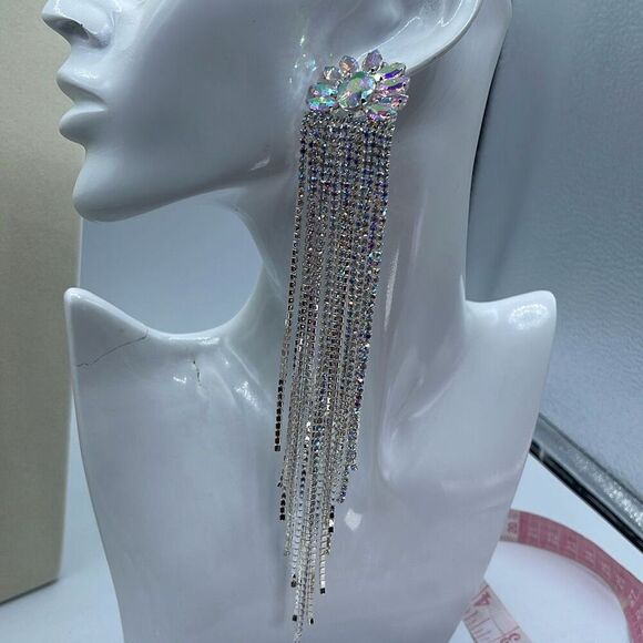 NEW Encour 8” AB silver fringe earrings.Special event - Picture 6 of 9